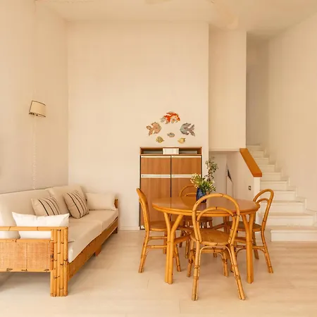 Villa Blue Bay A Pochi Passi Dalla Baia Di Porto Luna