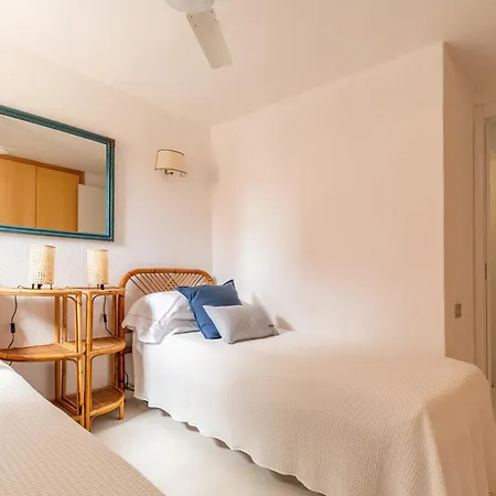 Villa Blue Bay A Pochi Passi Dalla Baia Di Porto Luna Villasimius