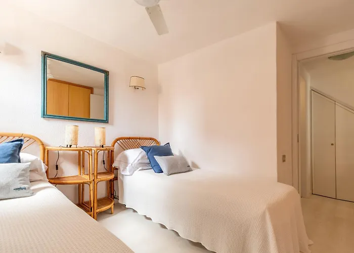 Villa Blue Bay A Pochi Passi Dalla Baia Di Porto Luna Villasimius