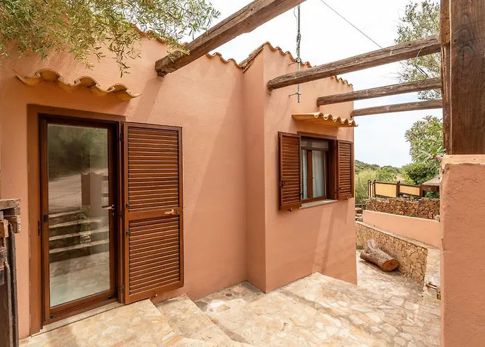 Blue Bay A Pochi Passi Dalla Baia Di Porto Luna *