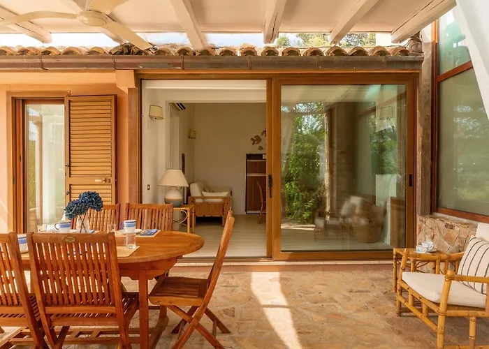 Blue Bay A Pochi Passi Dalla Baia Di Porto Luna